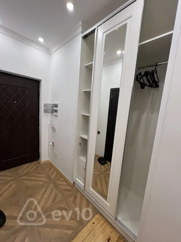 Kirayə verilir 3 otaqlı yeni tikili 66 m²