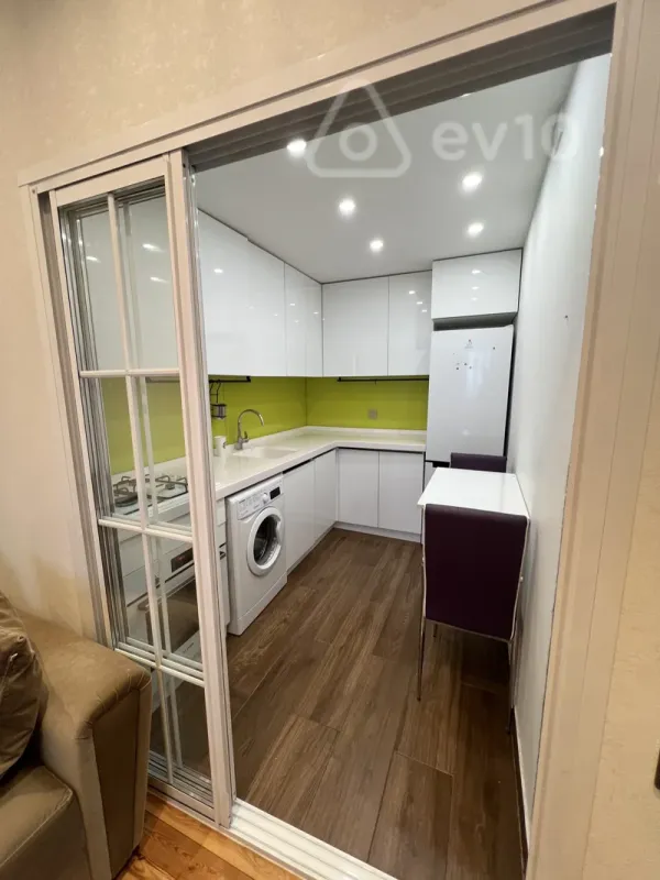 Kirayə verilir 3 otaqlı yeni tikili 66 m²