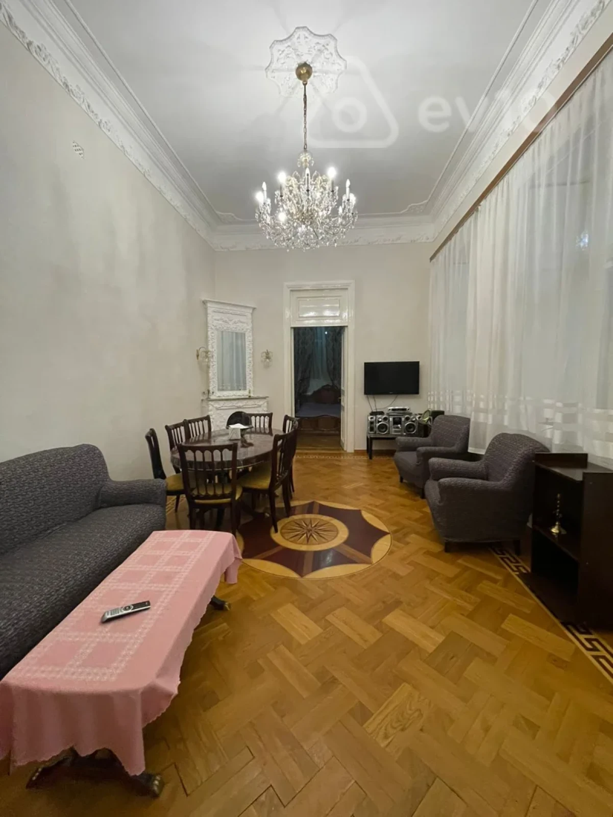 Satılır 3 otaqlı köhnə tikili 98 m²