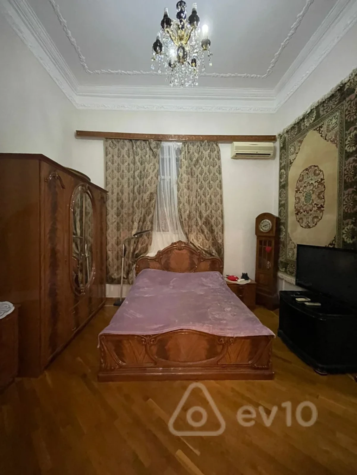 Satılır 3 otaqlı köhnə tikili 98 m²