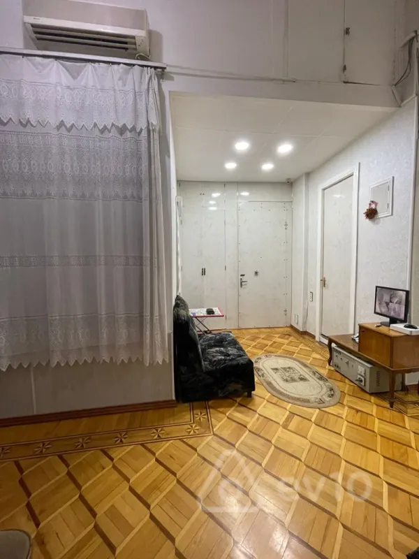 Satılır 3 otaqlı köhnə tikili 98 m²