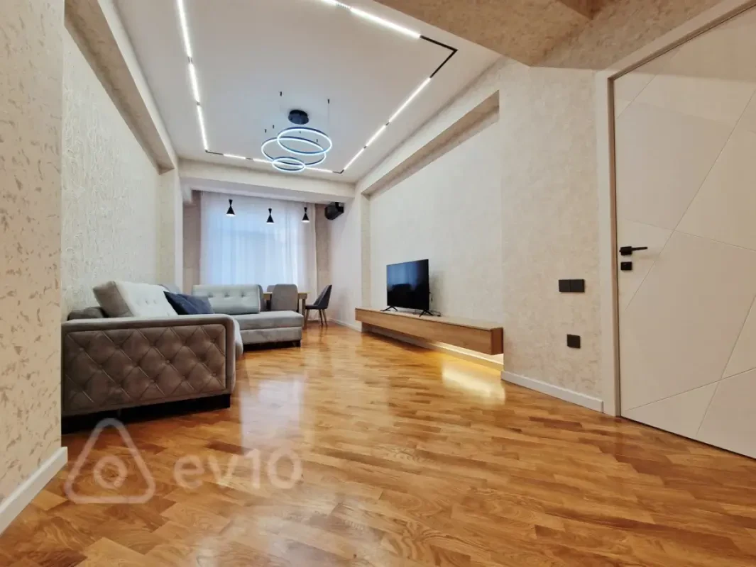 Kirayə verilir 2 otaqlı yeni tikili 85 m²