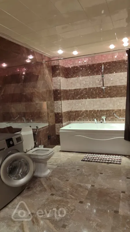 Kirayə verilir 2 otaqlı yeni tikili 150 m²