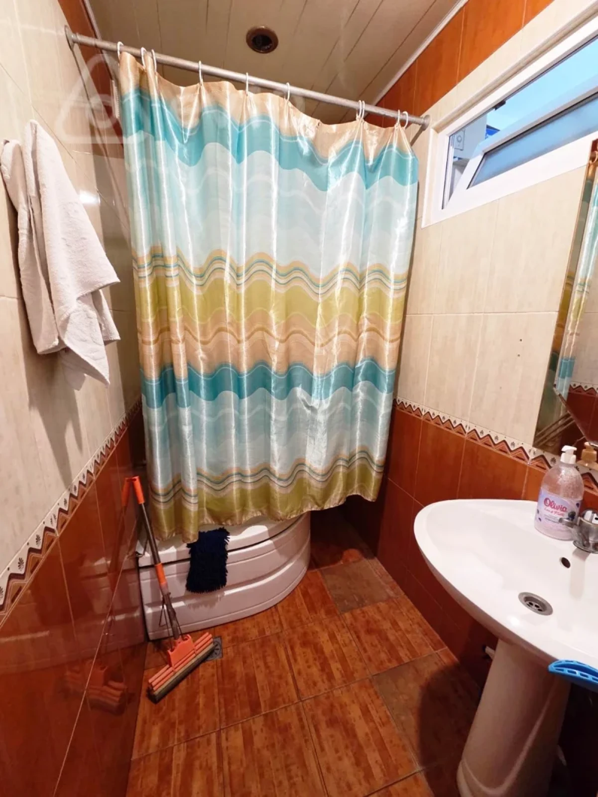 Satılır 3 otaqlı köhnə tikili 100 m²