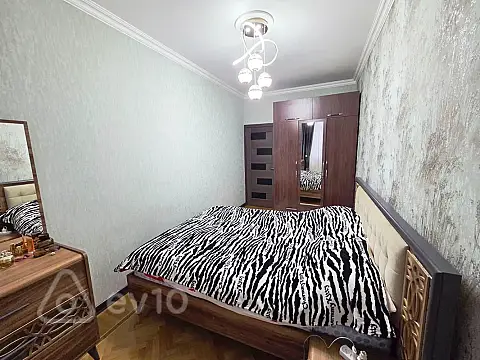 Satılır 3 otaqlı köhnə tikili 100 m² — Bakı, Binəqədi 3 otaq 100.00 m²