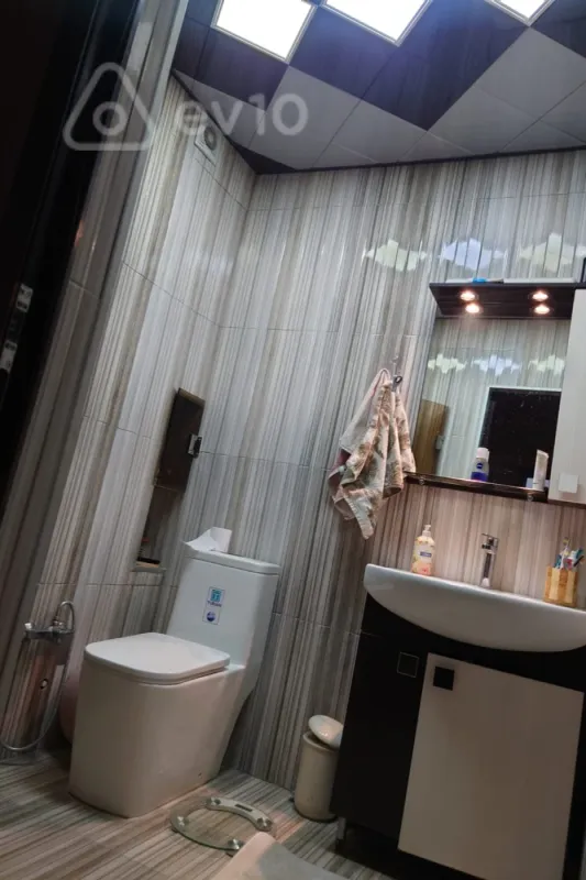 Satılır 2 otaqlı yeni tikili 65 m²