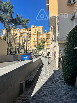 Satılır 3 otaqlı köhnə tikili 90 m²