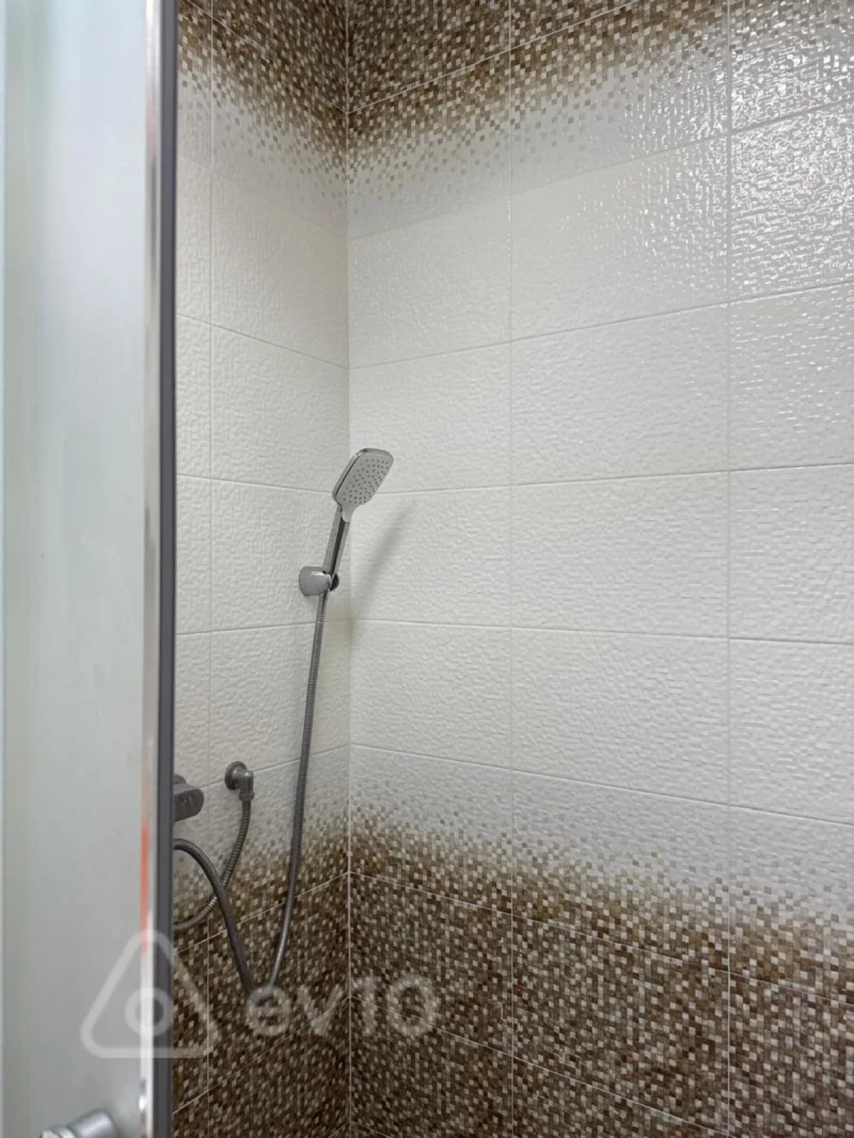 Satılır 3 otaqlı köhnə tikili 90 m²