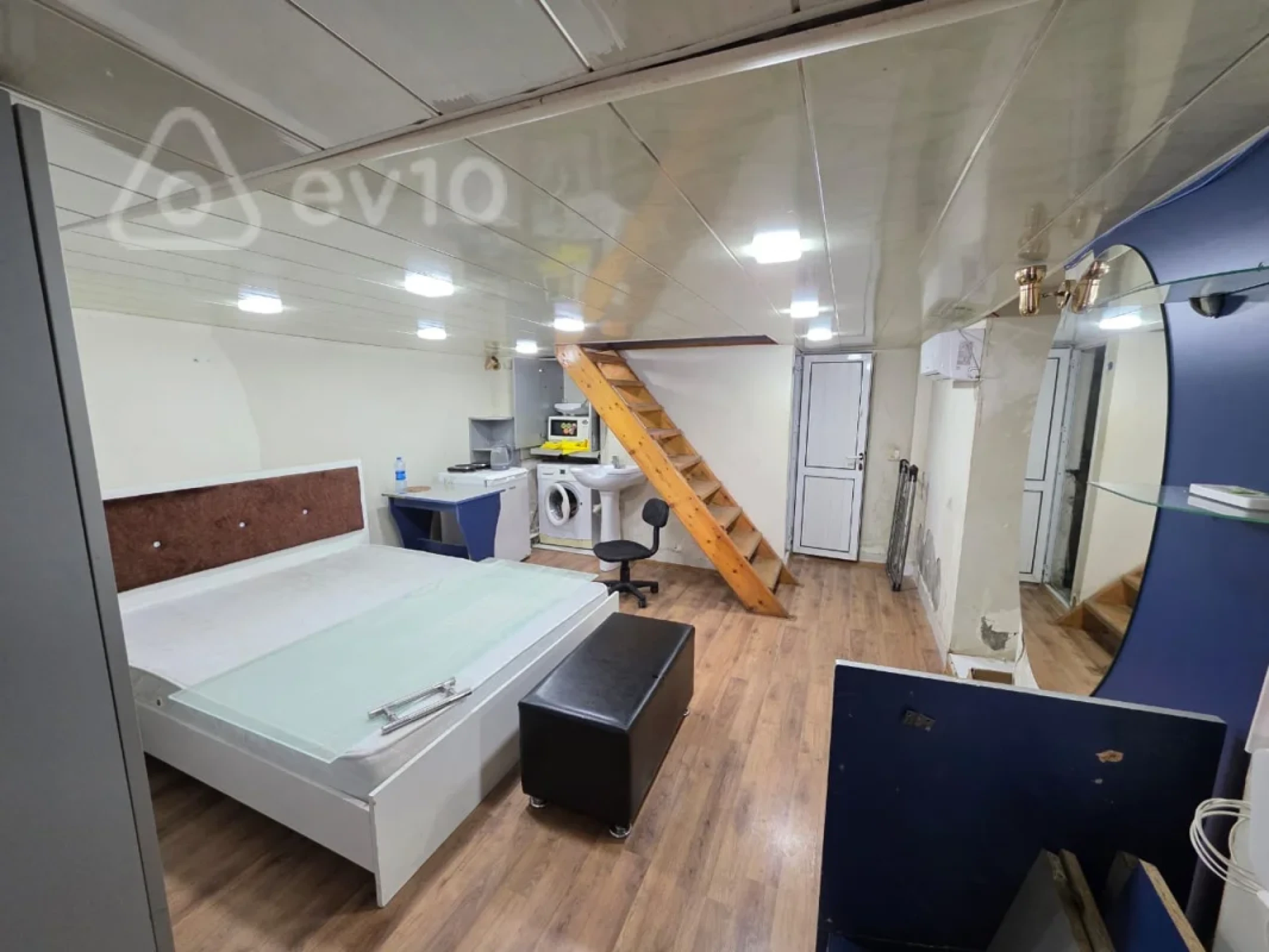 Kirayə verilir 1 otaqlı köhnə tikili 40 m²