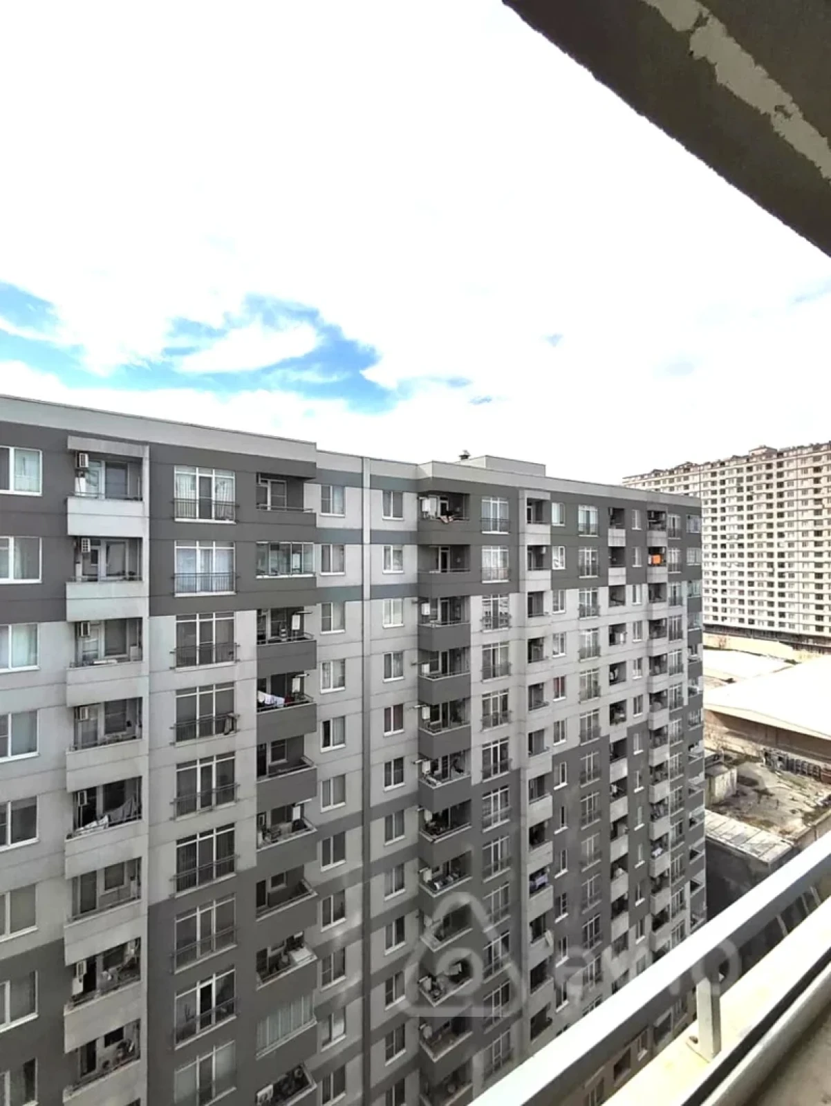 Kirayə verilir 2 otaqlı yeni tikili 80 m²