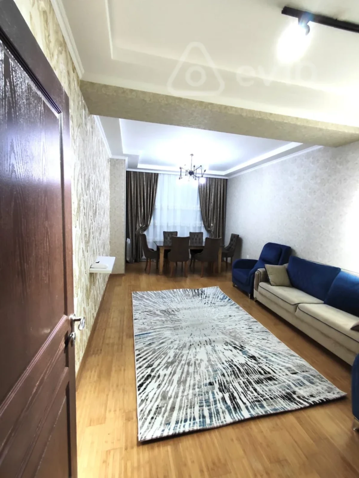 Kirayə verilir 2 otaqlı yeni tikili 80 m²