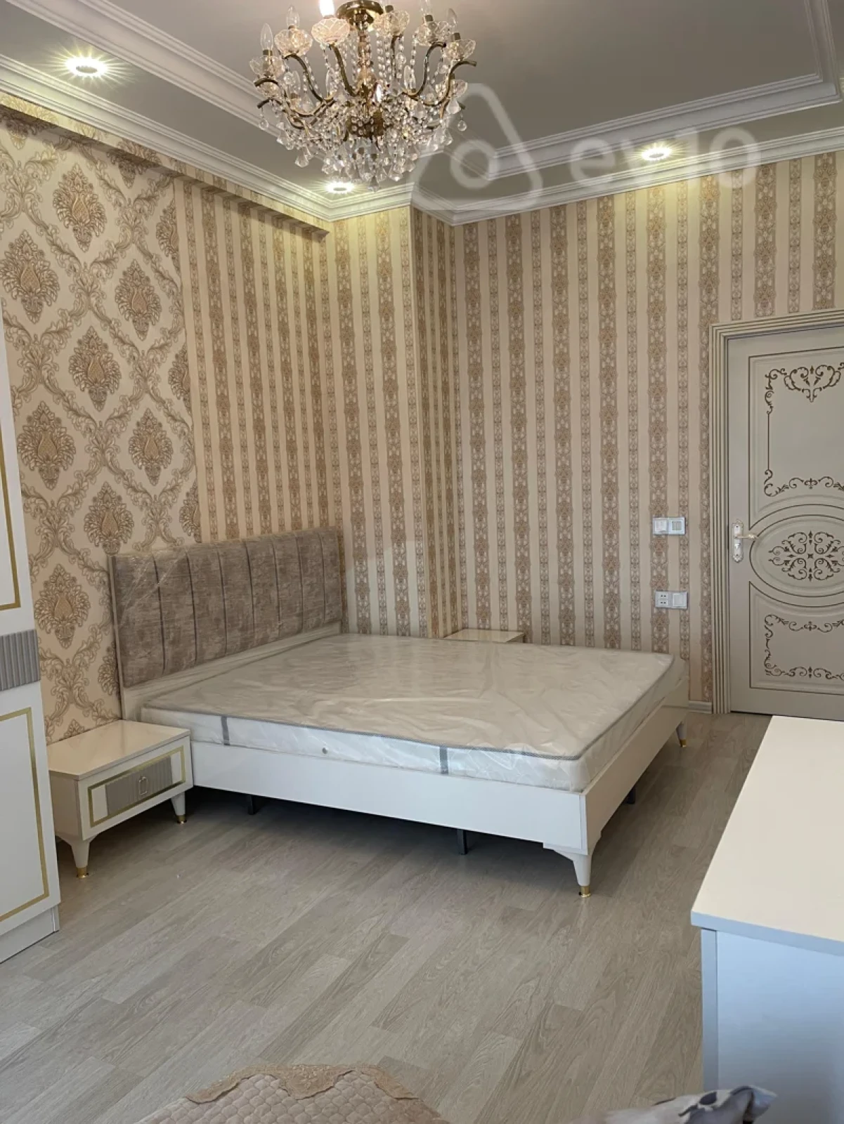 Kirayə verilir 2 otaqlı yeni tikili 60 m²
