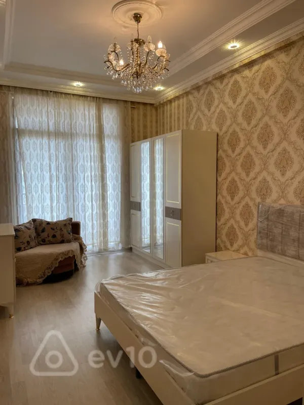 Kirayə verilir 2 otaqlı yeni tikili 60 m²
