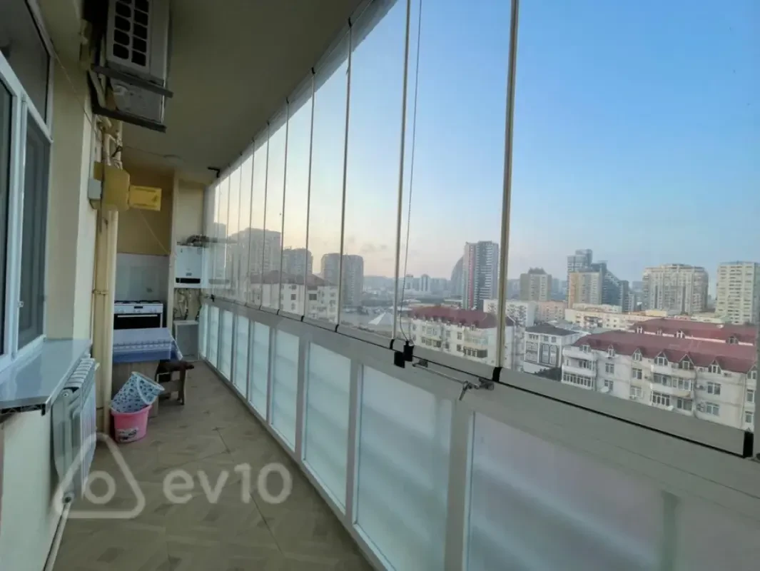 Kirayə verilir 3 otaqlı yeni tikili 100 m²