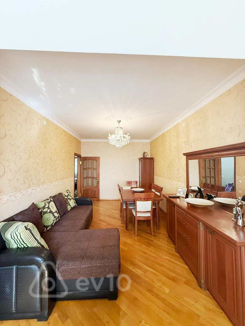 Satılır 2 otaqlı köhnə tikili 65 m² — Bakı, Binəqədi 2 otaq 65.00 m²