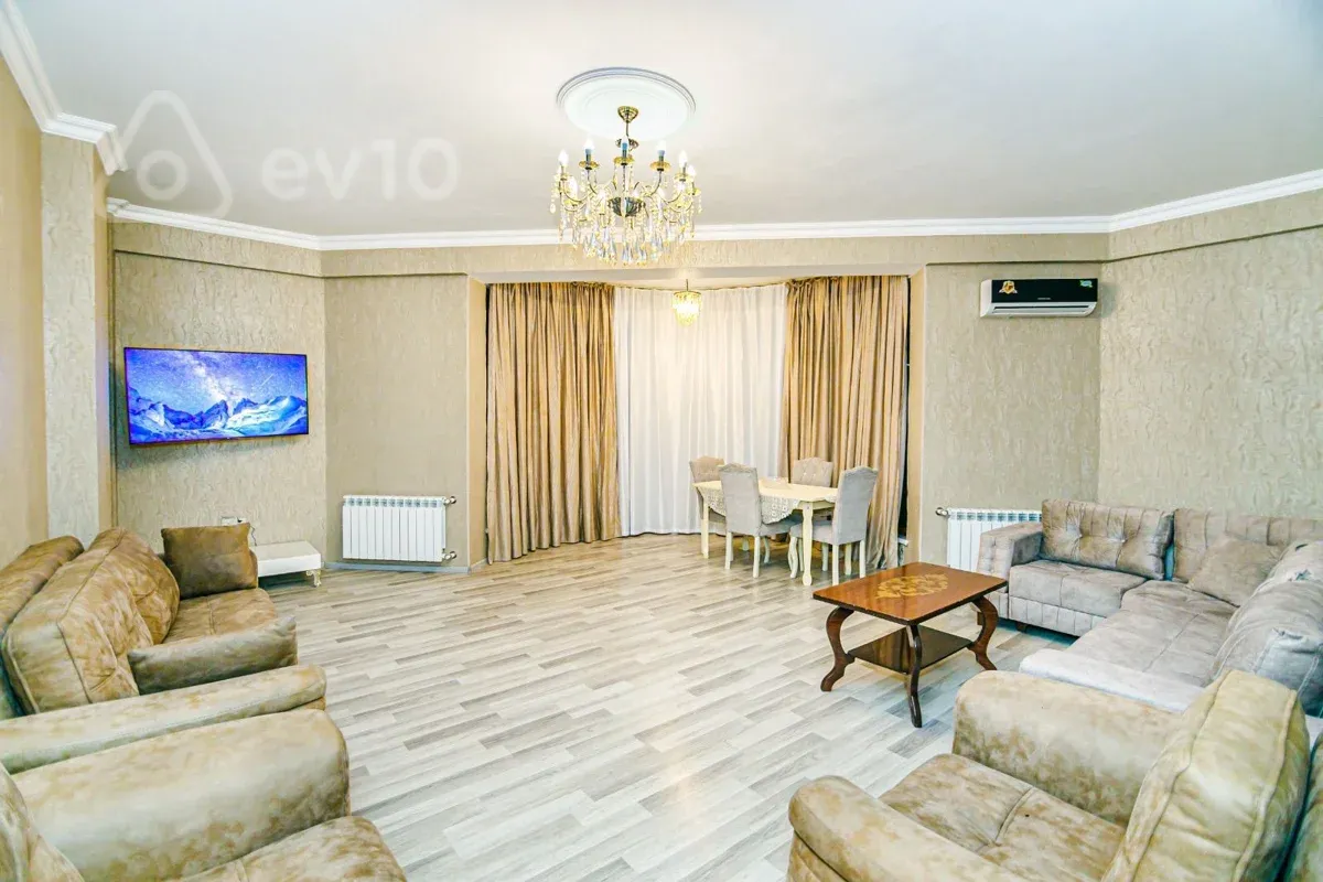 Kirayə verilir 4 otaqlı yeni tikili 140 m²