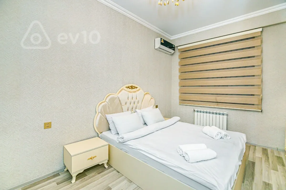 Kirayə verilir 4 otaqlı yeni tikili 140 m²