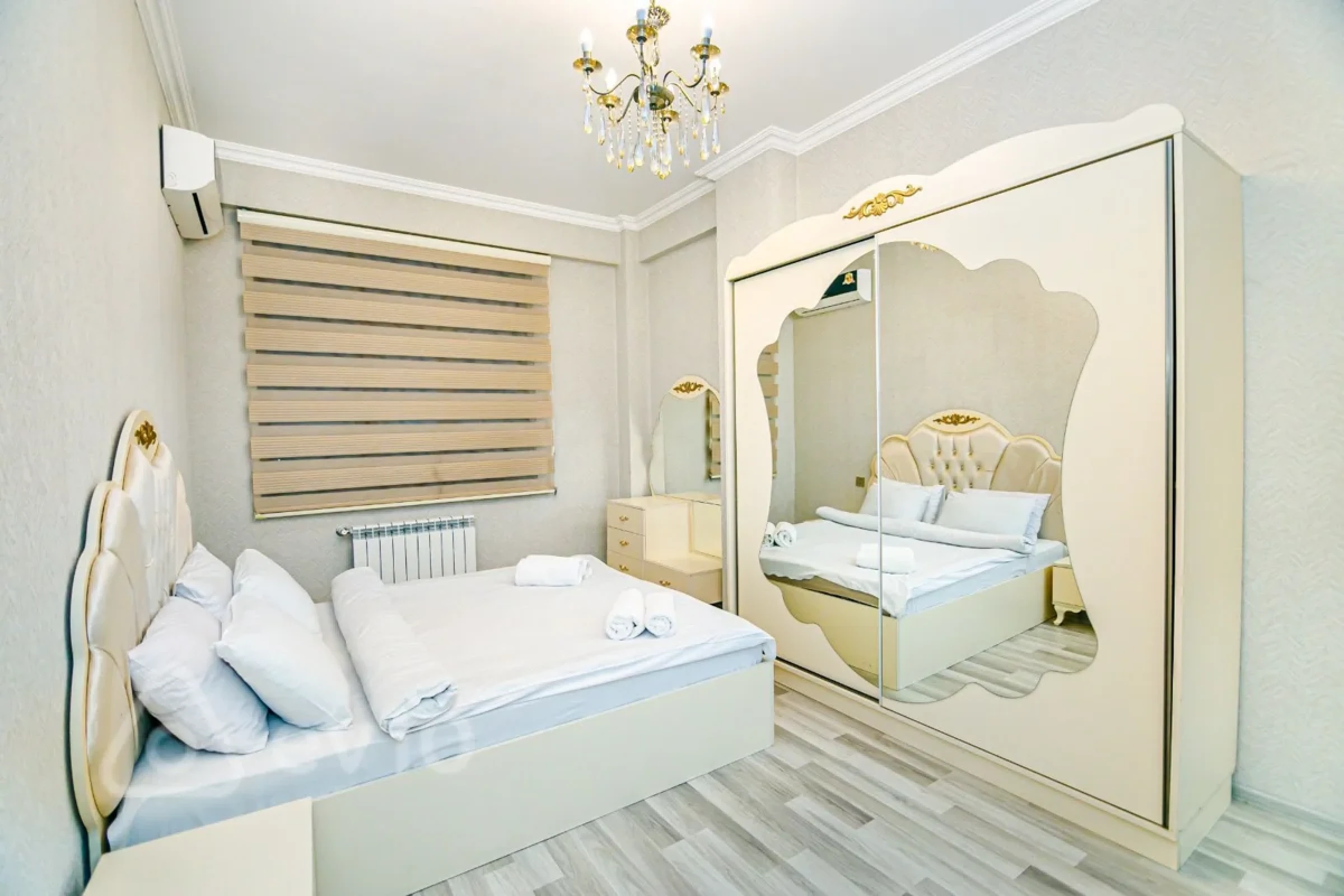 Kirayə verilir 4 otaqlı yeni tikili 140 m²