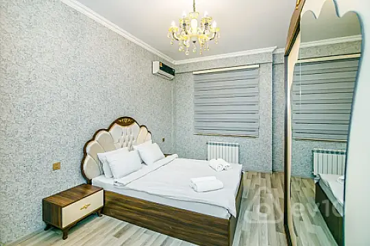 Kirayə verilir 4 otaqlı yeni tikili 140 m²