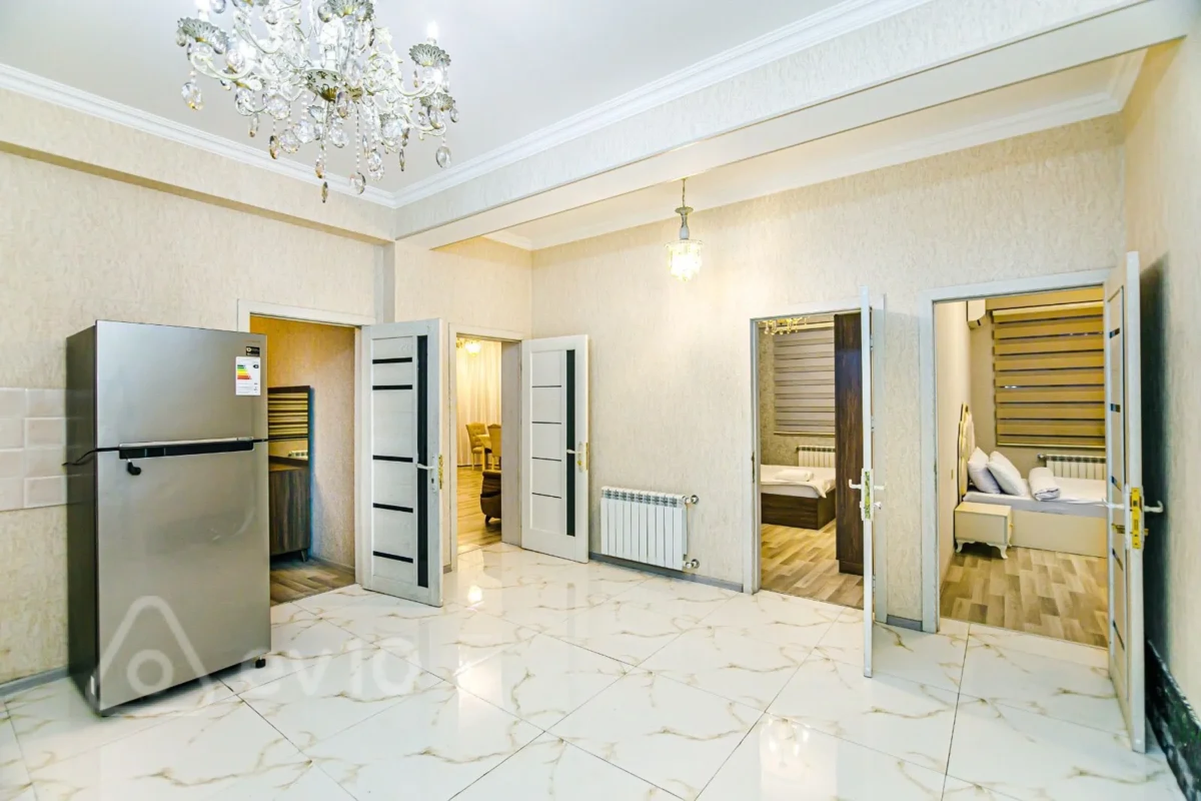 Kirayə verilir 4 otaqlı yeni tikili 140 m²