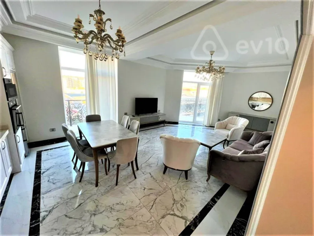Kirayə verilir 4 otaqlı yeni tikili 170 m²