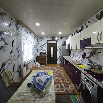 Satılır 4 otaqlı həyət evi 220 m²