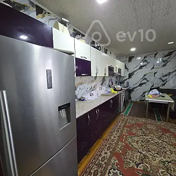 Satılır 4 otaqlı həyət evi 220 m²