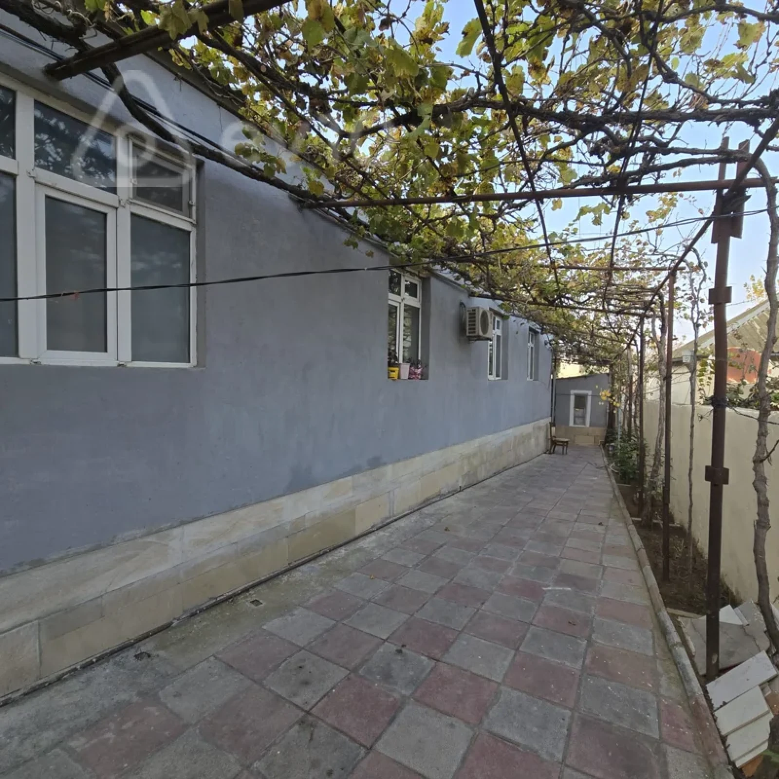 Satılır 4 otaqlı həyət evi 220 m²