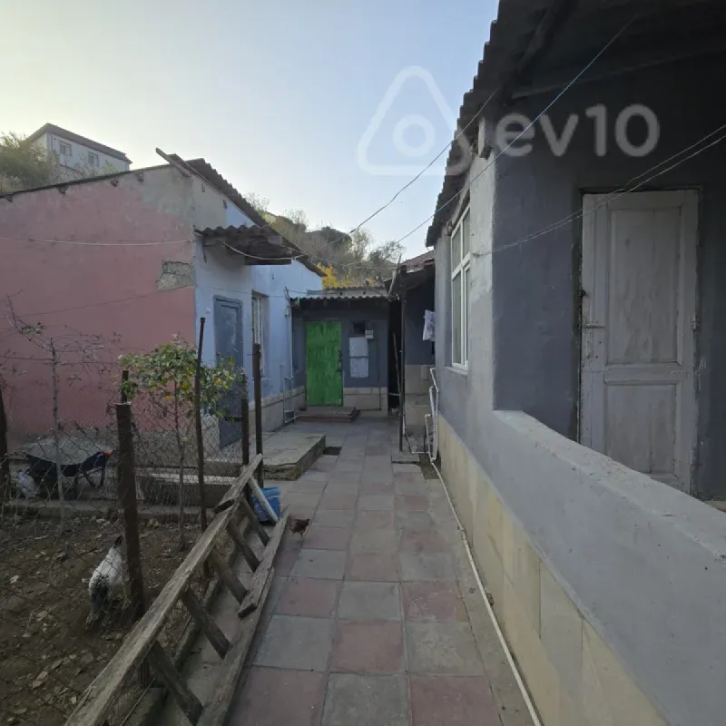 Satılır 4 otaqlı həyət evi 220 m²