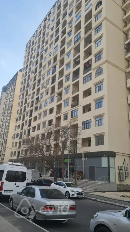 Satılır 3 otaqlı yeni tikili 132 m²