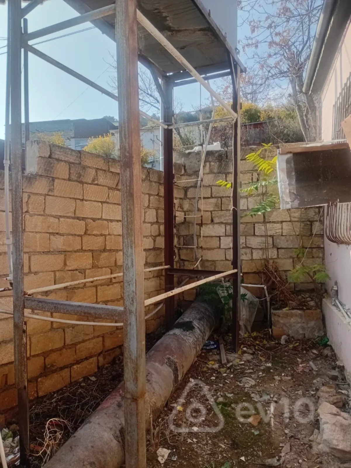 Satılır 2 otaqlı həyət evi 80 m²