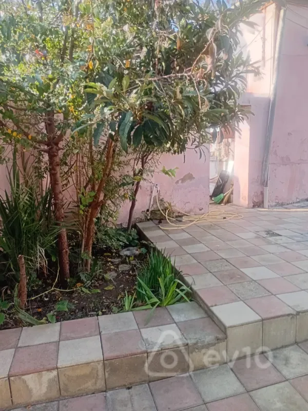 Satılır 2 otaqlı həyət evi 80 m²