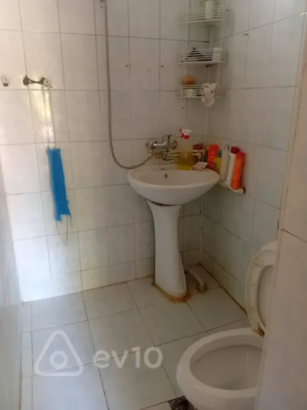 Satılır 2 otaqlı həyət evi 80 m²