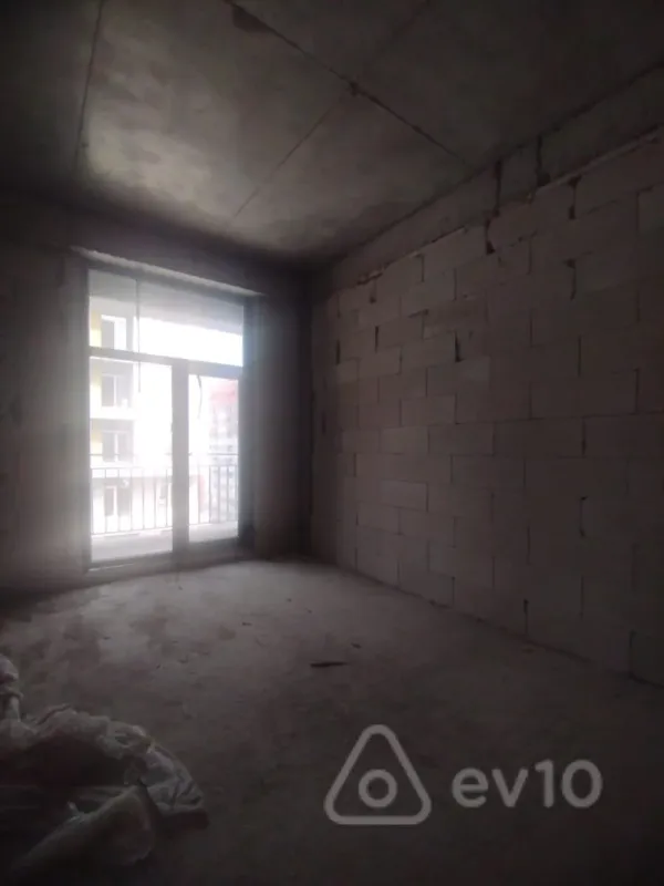 Satılır 3 otaqlı yeni tikili 140 m²