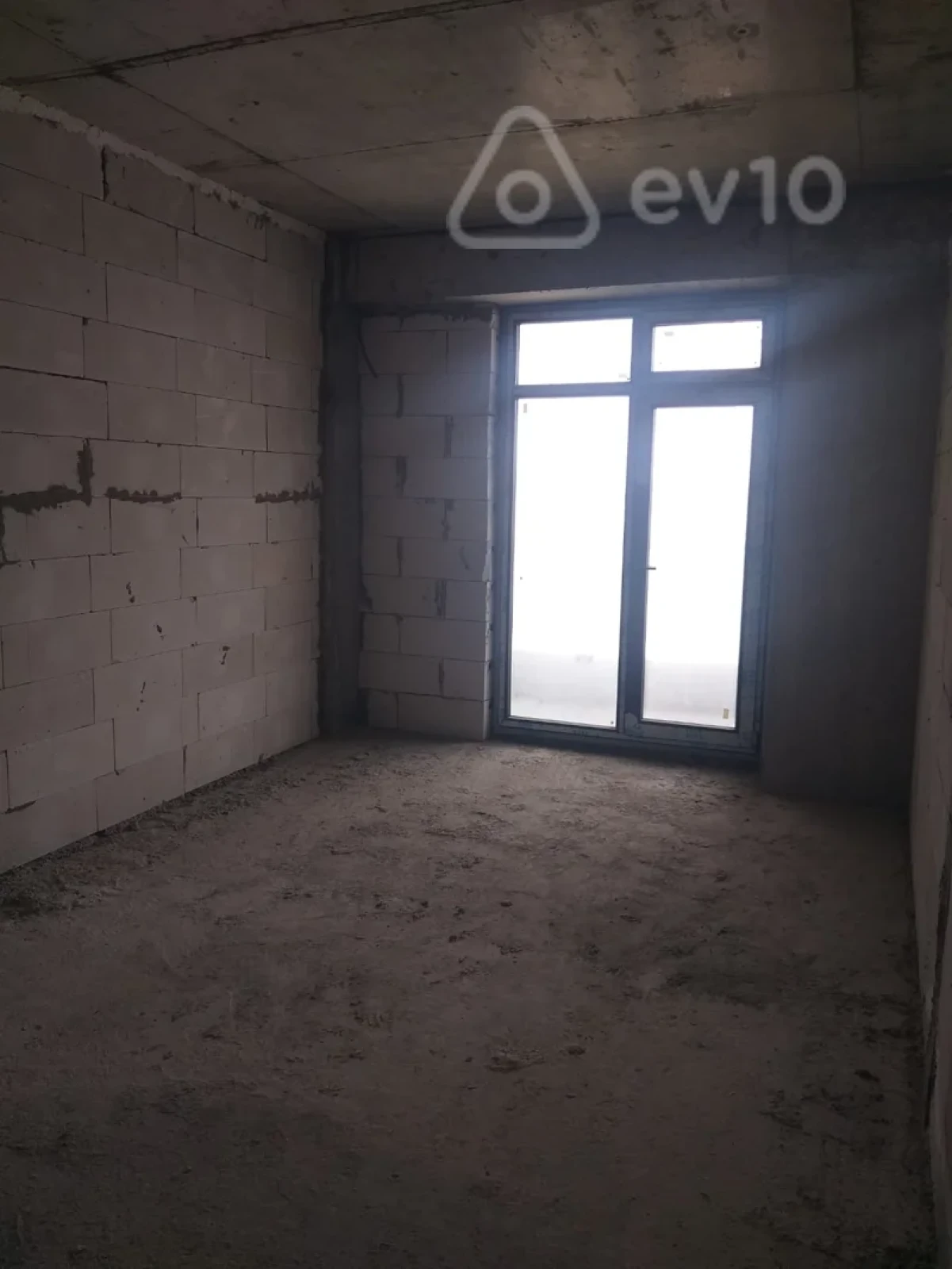 Satılır 3 otaqlı yeni tikili 140 m²