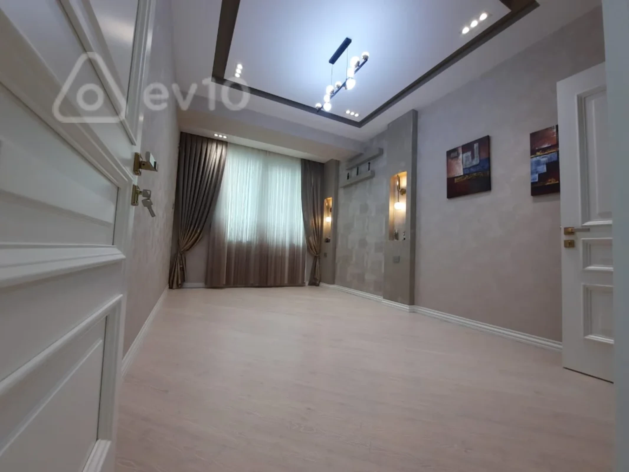 Satılır 4 otaqlı yeni tikili 137 m²