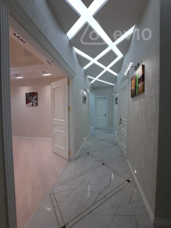 Satılır 4 otaqlı yeni tikili 137 m²