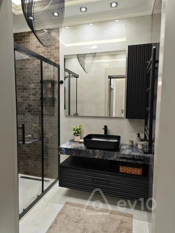 Satılır 2 otaqlı yeni tikili 68 m²