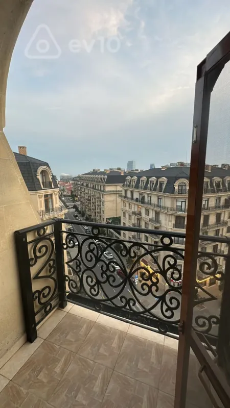 Satılır 2 otaqlı yeni tikili 107 m²