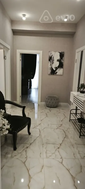 Satılır 2 otaqlı yeni tikili 107 m²