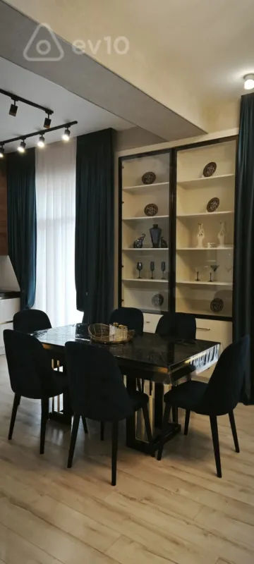 Satılır 2 otaqlı yeni tikili 107 m²