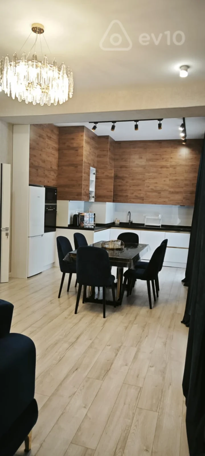 Satılır 2 otaqlı yeni tikili 107 m²