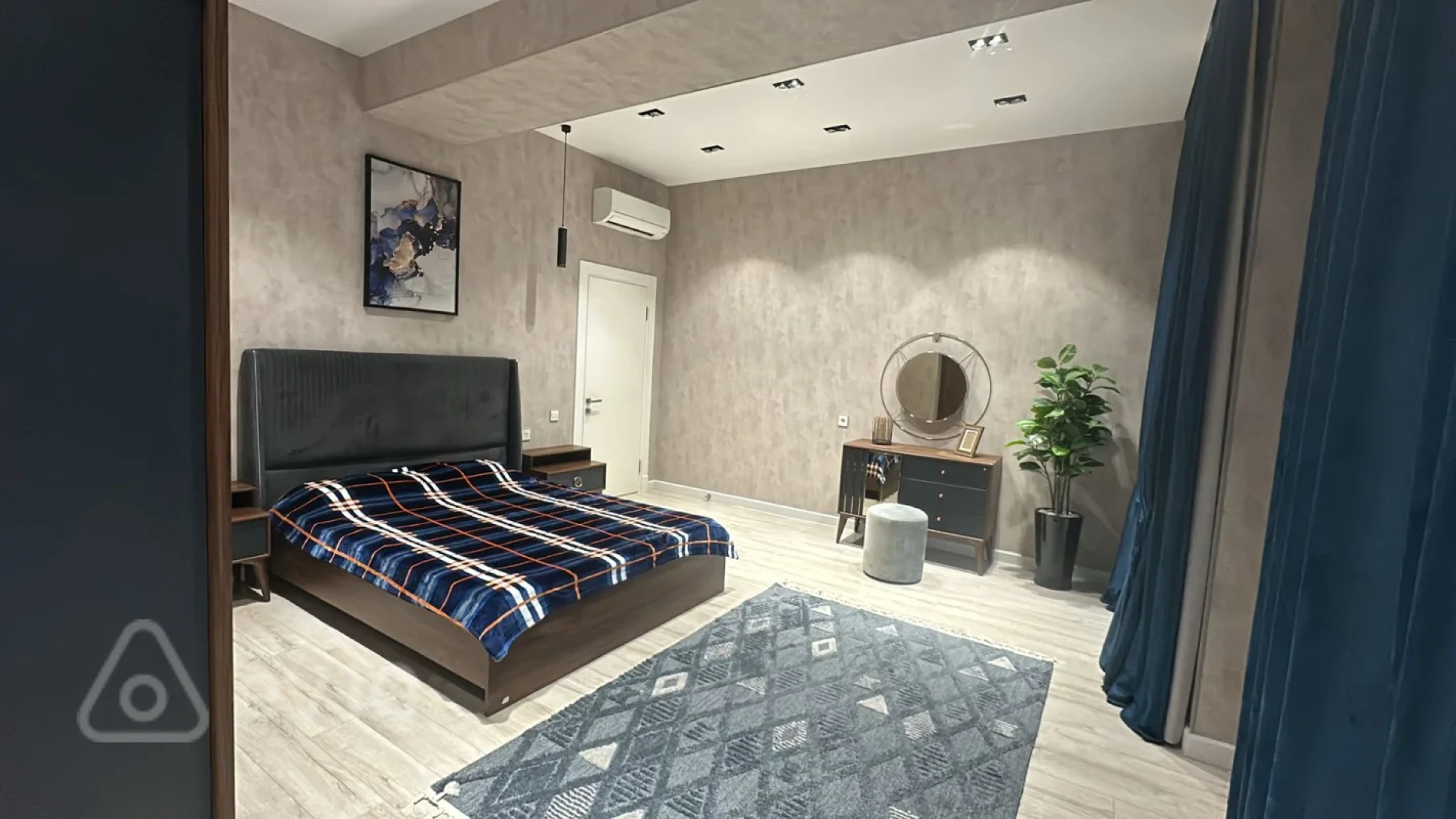 Satılır 2 otaqlı yeni tikili 107 m²