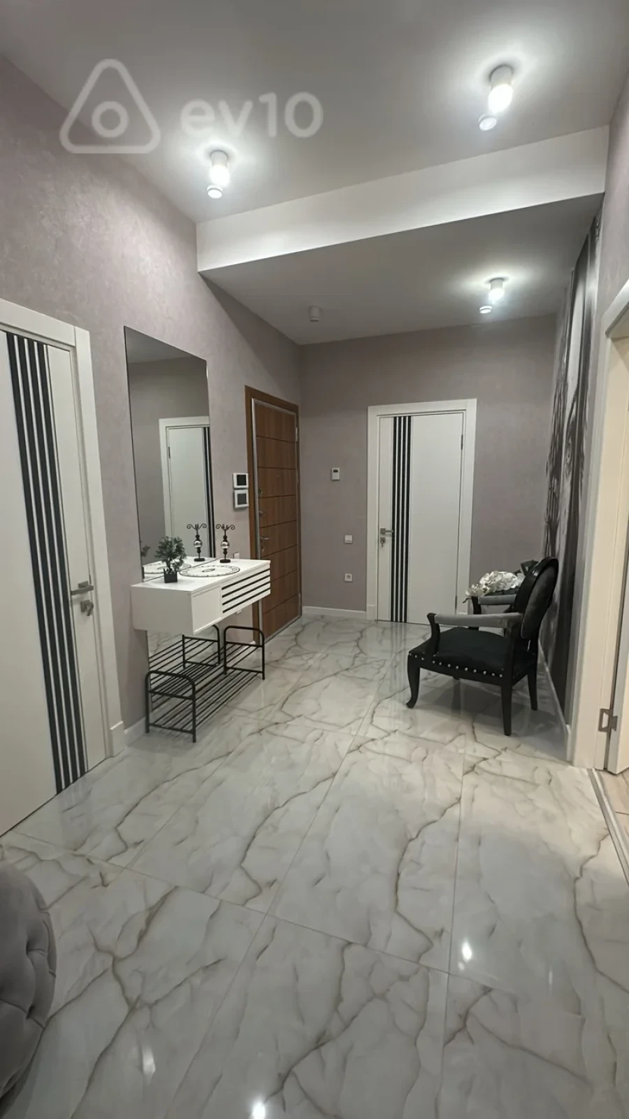 Satılır 2 otaqlı yeni tikili 107 m²