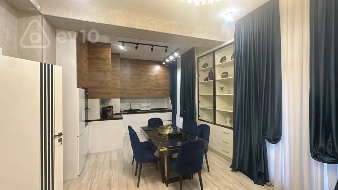 Satılır 2 otaqlı yeni tikili 107 m²