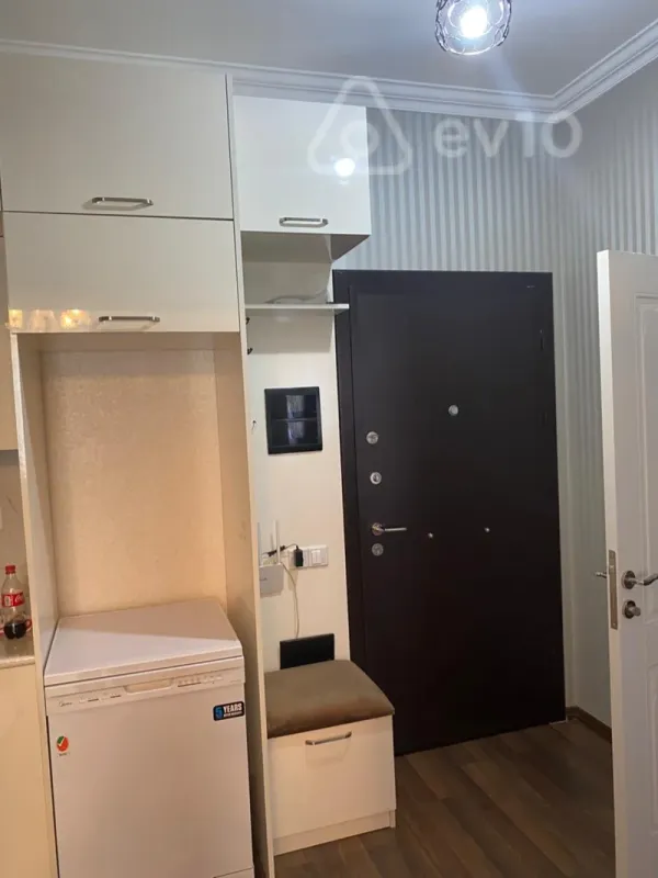 Kirayə verilir 2 otaqlı yeni tikili 300 m²