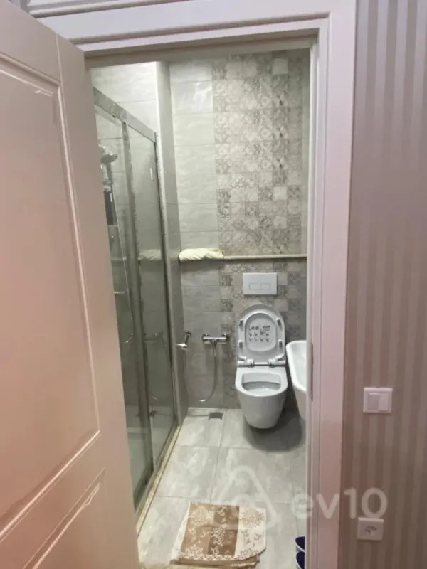 Kirayə verilir 2 otaqlı yeni tikili 300 m²