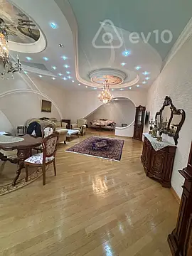Kirayə verilir 4 otaqlı yeni tikili 200 m²