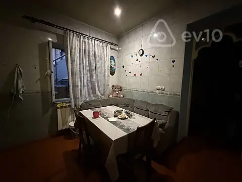 Kirayə verilir 3 otaqlı köhnə tikili 43 m²