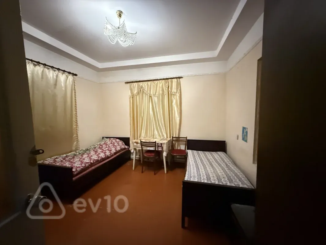 Kirayə verilir 3 otaqlı köhnə tikili 43 m²